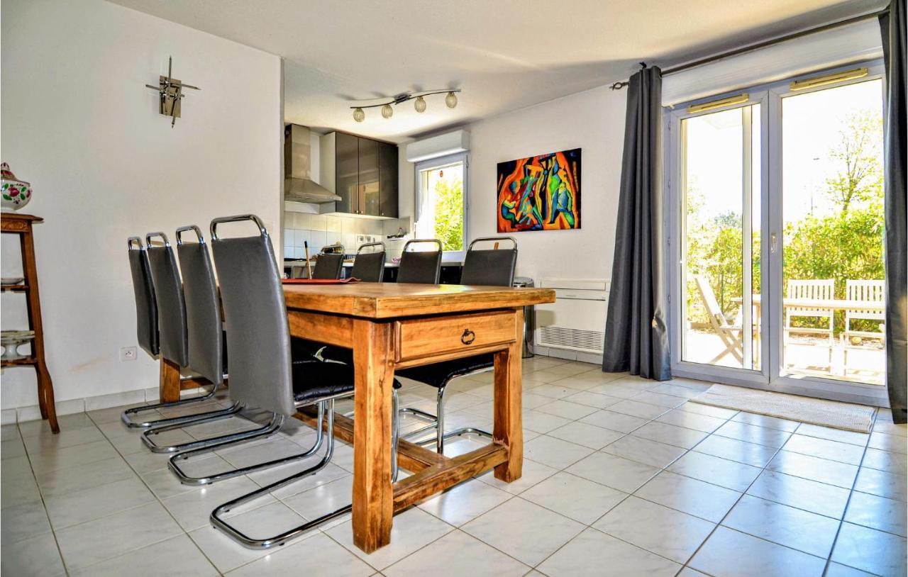 Lovely Apartment In Orange With Kitchen Extérieur photo