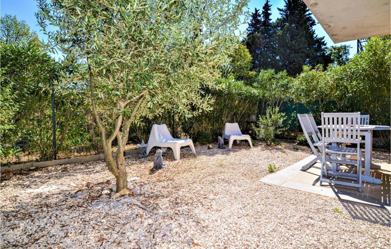 Lovely Apartment In Orange With Kitchen Extérieur photo