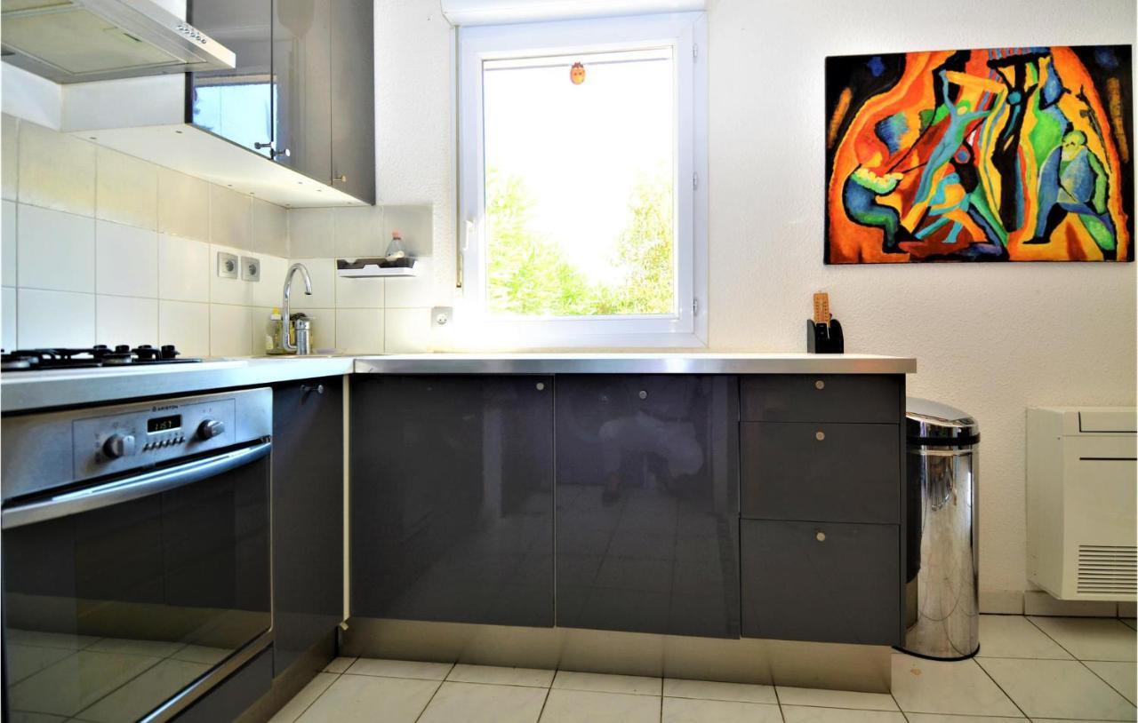 Lovely Apartment In Orange With Kitchen Extérieur photo